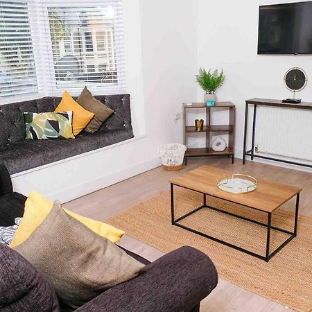 Garden Of Eden 1 Bedroom Flat In Fishponds Bristol Kültér fotó