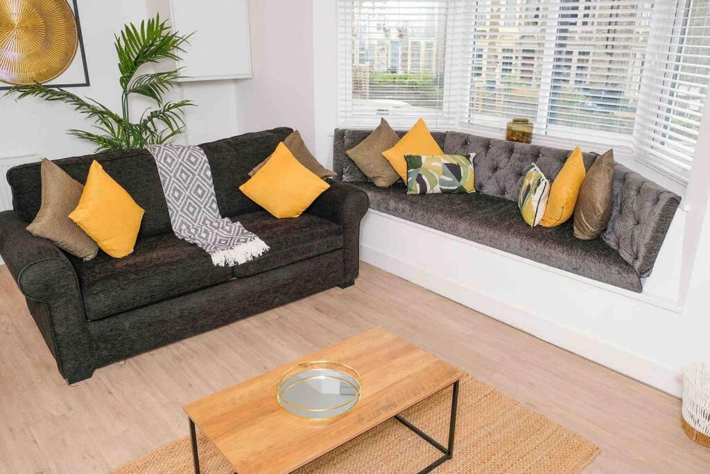 Garden Of Eden 1 Bedroom Flat In Fishponds Bristol Kültér fotó
