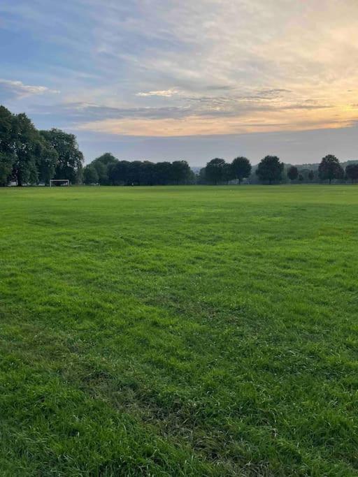 Garden Of Eden 1 Bedroom Flat In Fishponds Bristol Kültér fotó