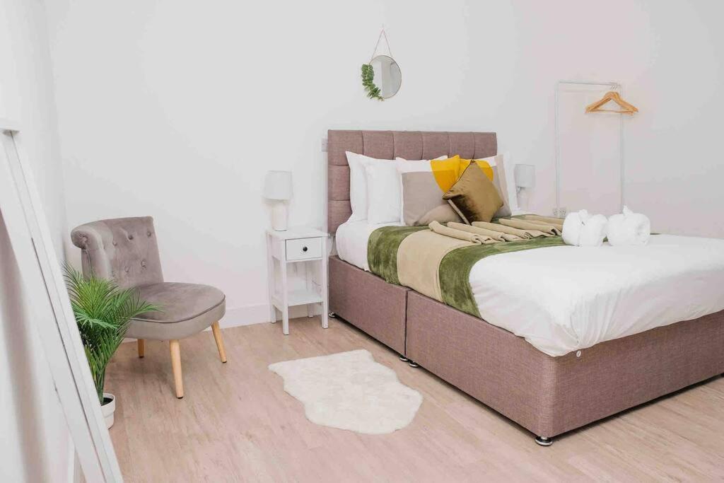 Garden Of Eden 1 Bedroom Flat In Fishponds Bristol Kültér fotó